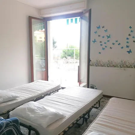 Δωμάτια σε οικογενειακή κατοικία La Dolce Riviera Liguria *