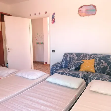 Δωμάτια σε οικογενειακή κατοικία La Dolce Riviera Liguria Αλάσιο